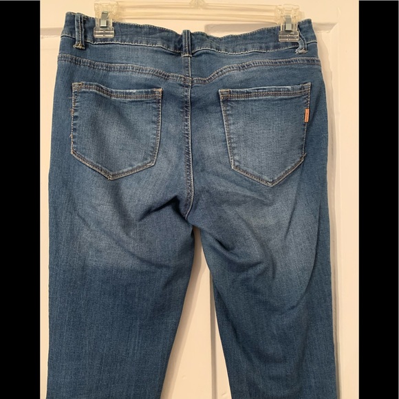 1822 Denim Distressed Ankle Skinny Jeans - Picture 4 of 9